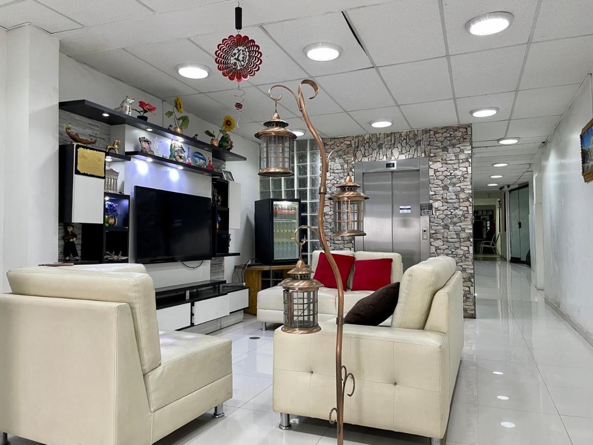 Hotel Plateros